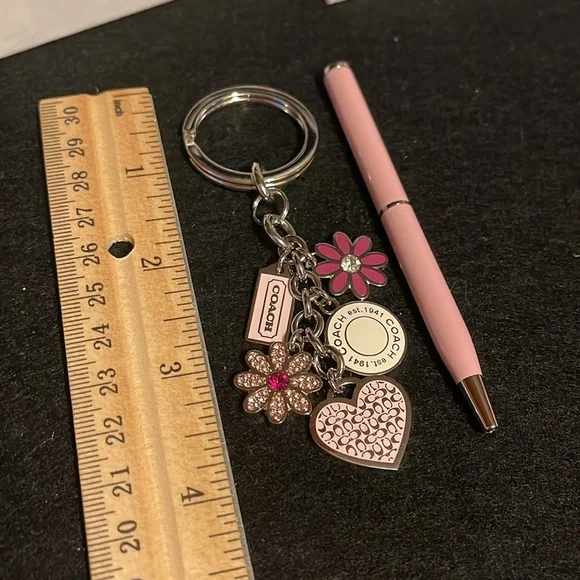 Coach Keychain and Pen Set - Picture 4 of 4